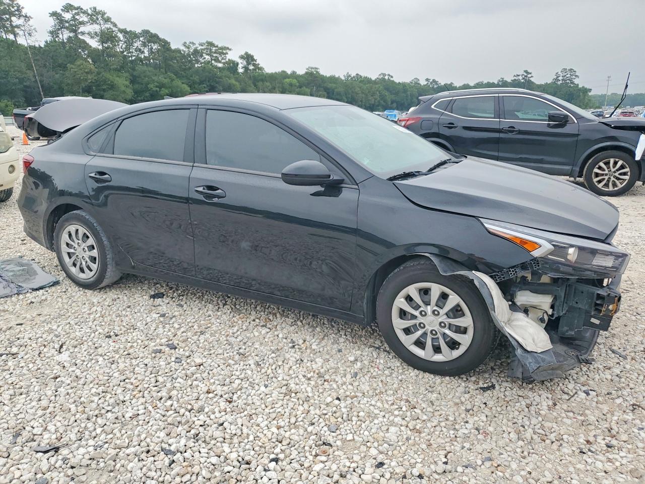 2024 Kia Forte Lx - Image 4
