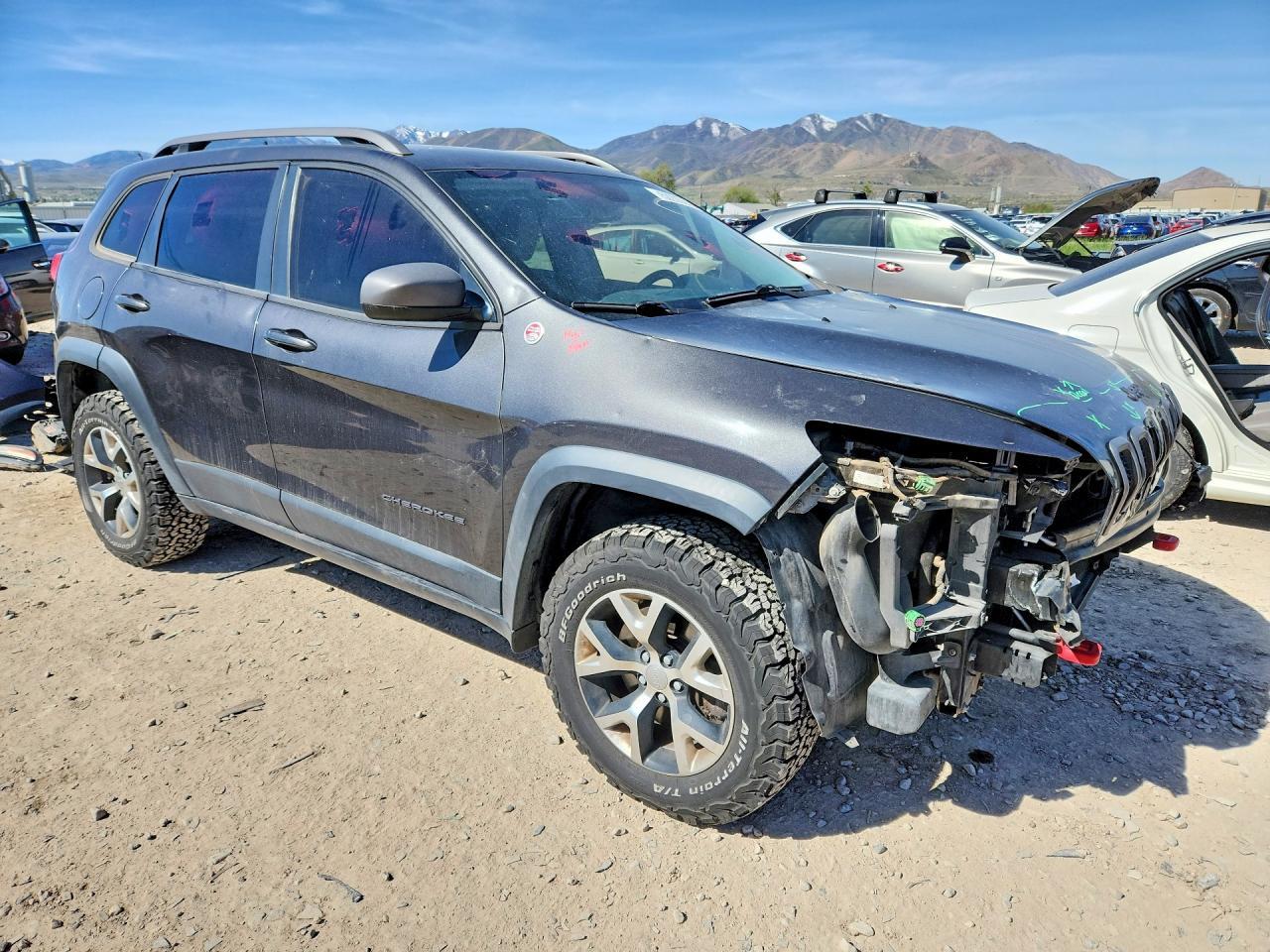 2016 Jeep Cherokee Trailhawk - Фото 4