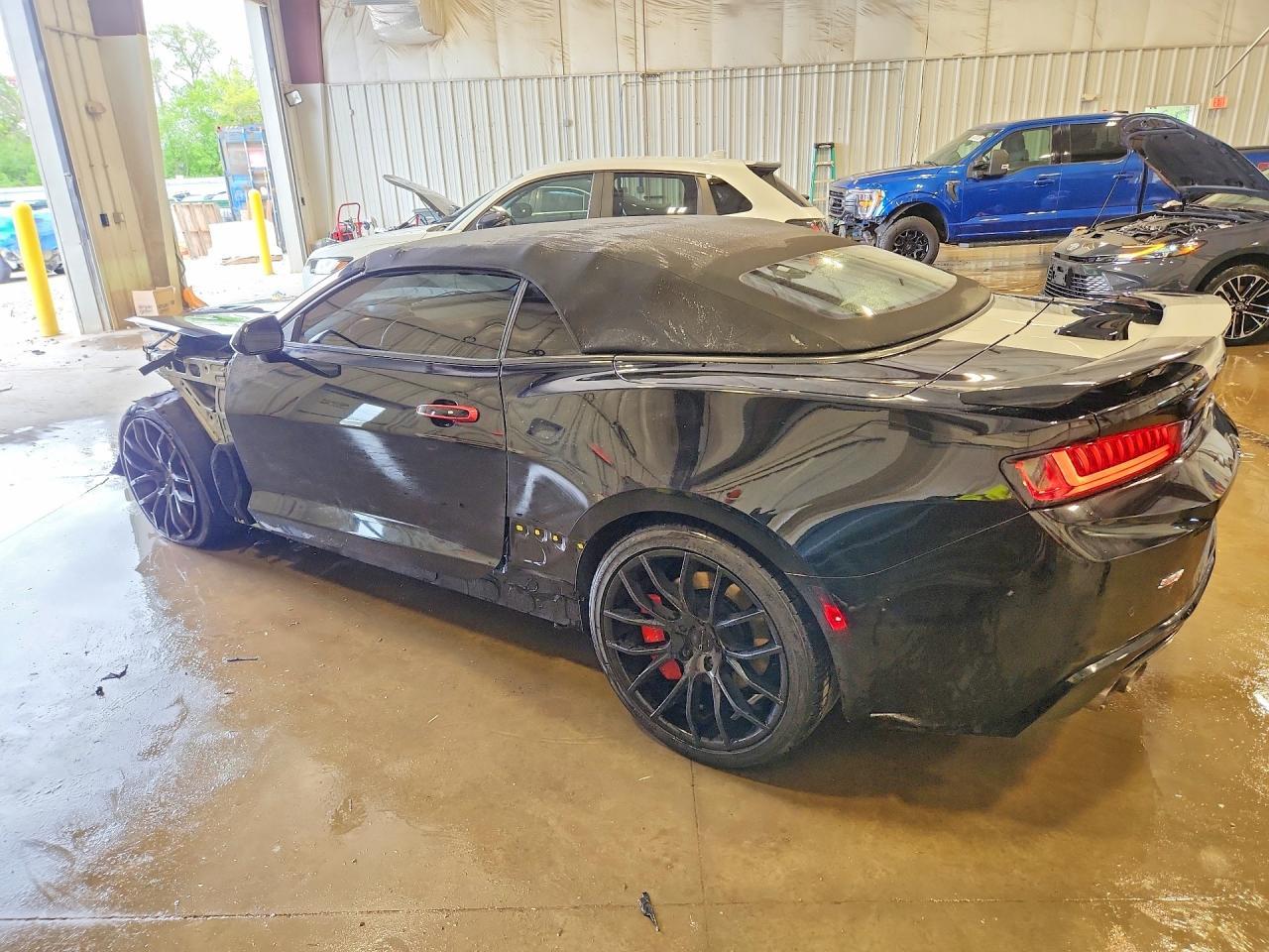 2017 Chevrolet Camaro Ss - Фото 2