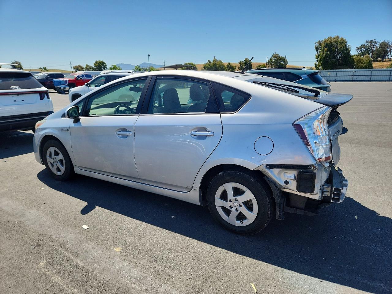 2010 Toyota Prius Iii - Фото 2