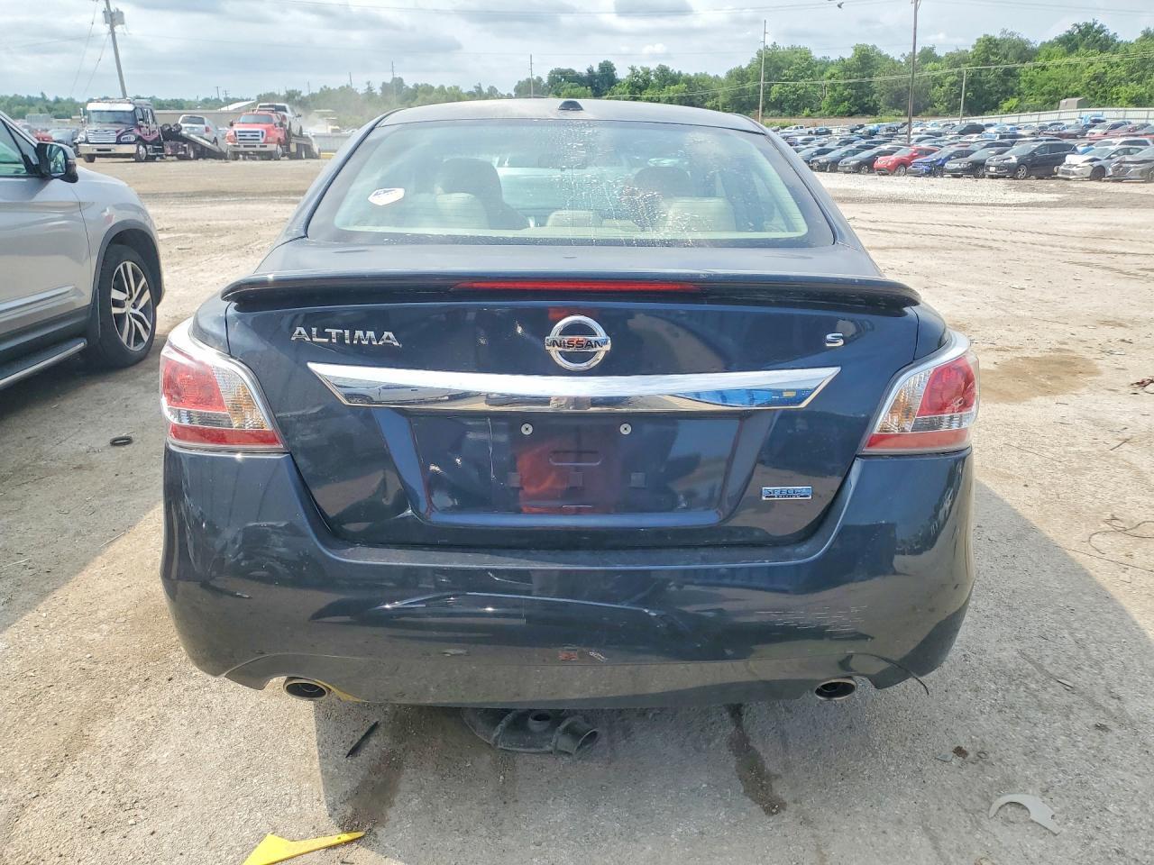 2015 Nissan Altima 2.5 S - Фото 6