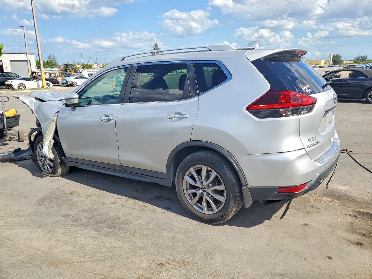 2018 Nissan Rogue Sv - Фото 2