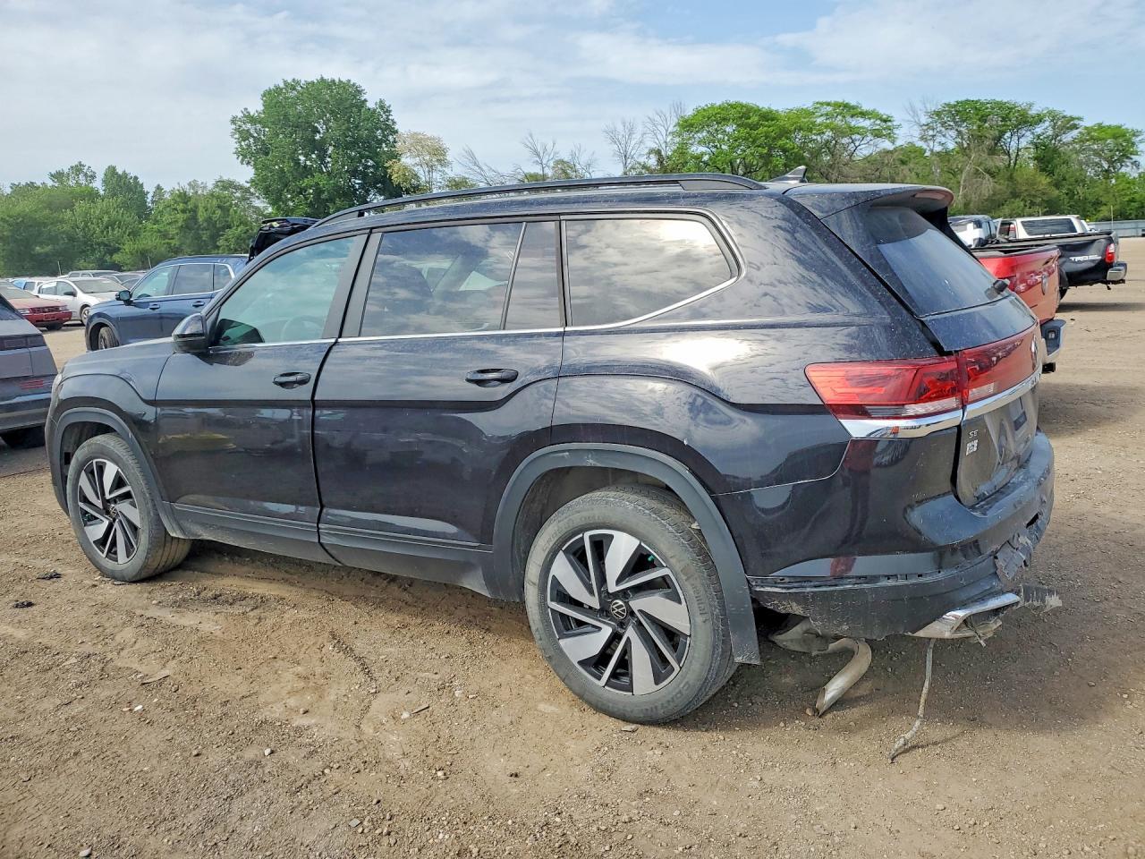 2024 Volkswagen Atlas Se - Фото 2