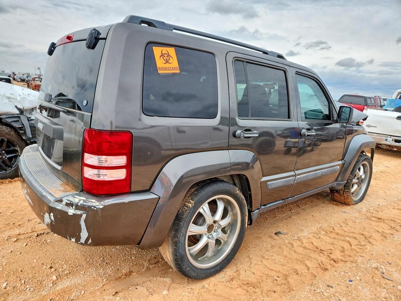 2011 Jeep Liberty Sport - Фото 3