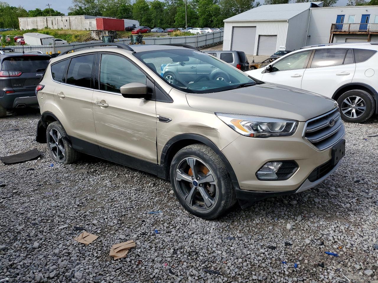 2017 Ford Escape Se - Фото 4