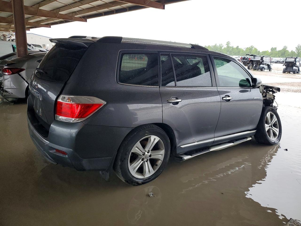 2013 Toyota Highlander Limited - Фото 3