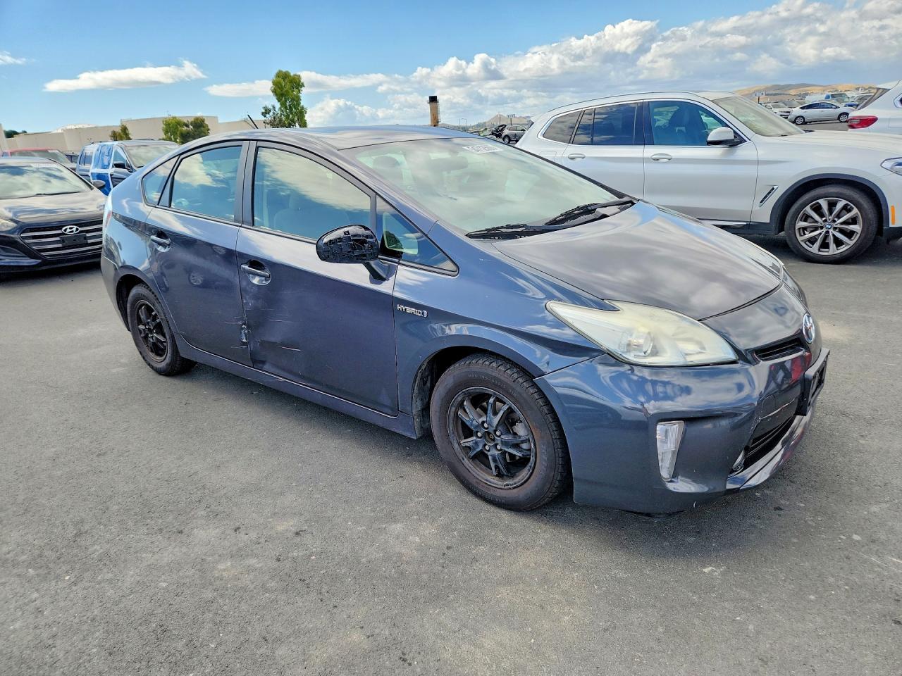 2012 Toyota Prius Two - Фото 4