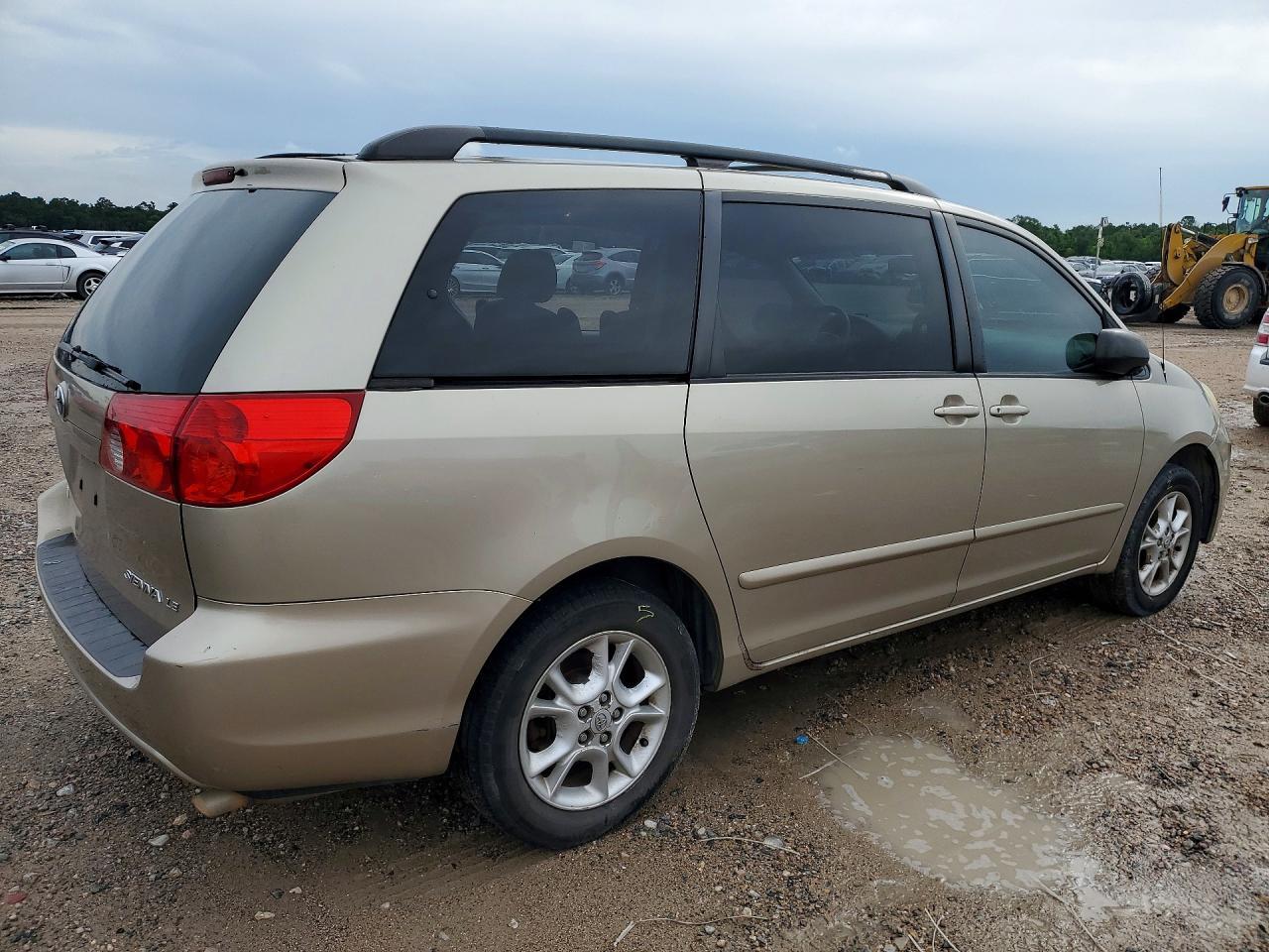 2006 Toyota Sienna Le - Image 3