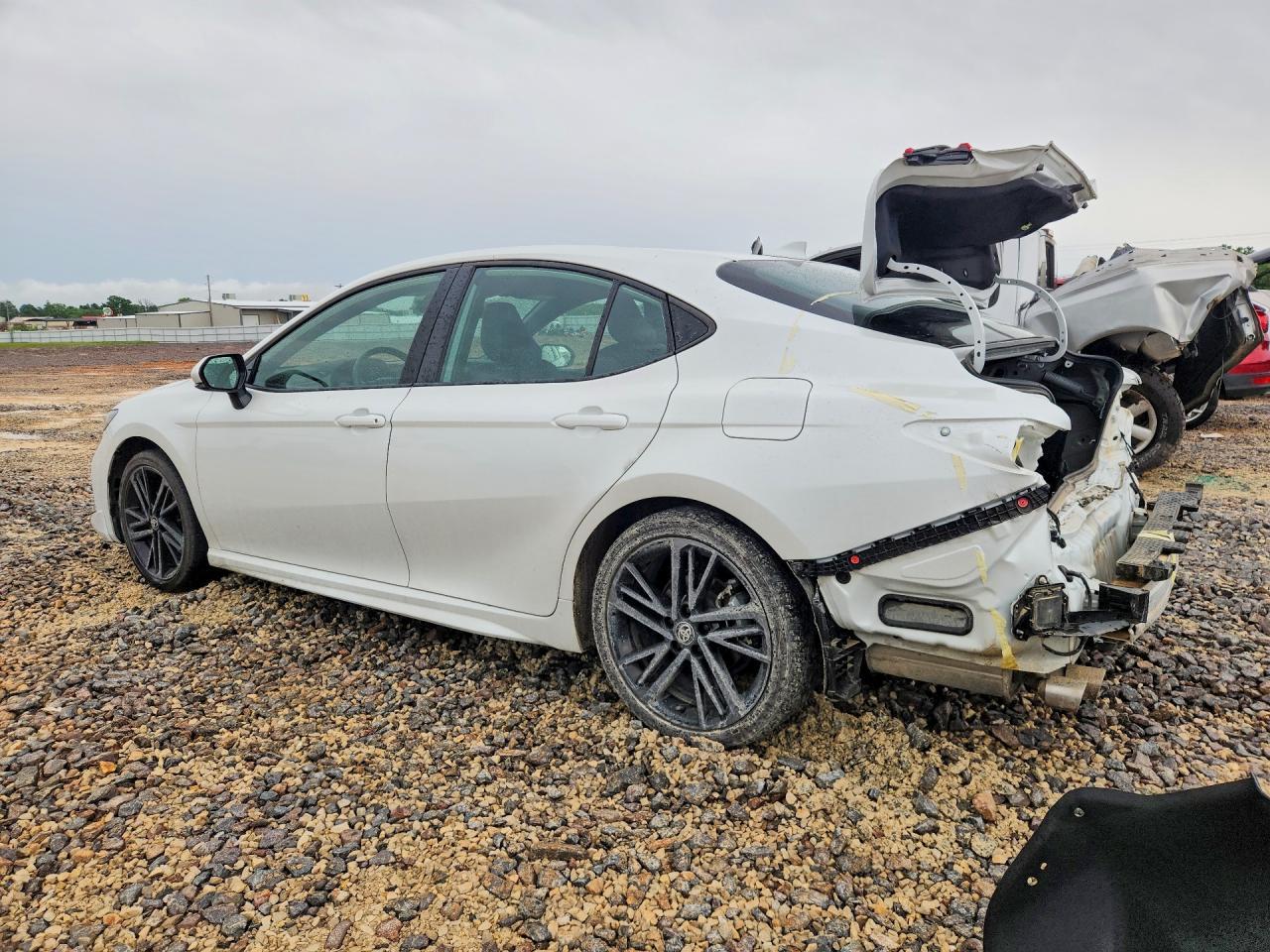 2025 Toyota Camry Xse - Фото 2