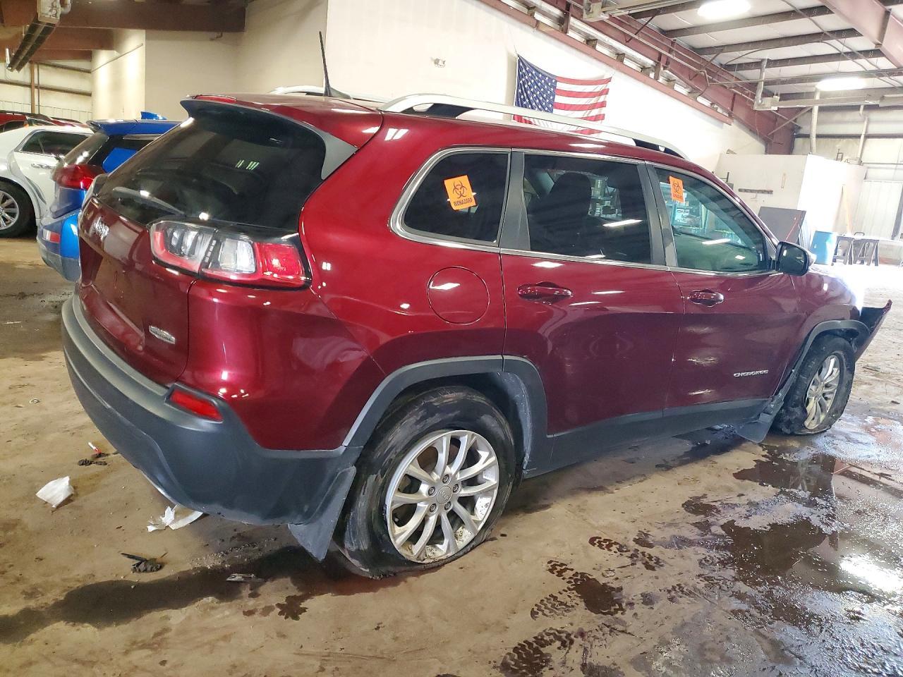 2019 Jeep Cherokee Latitude - Image 3