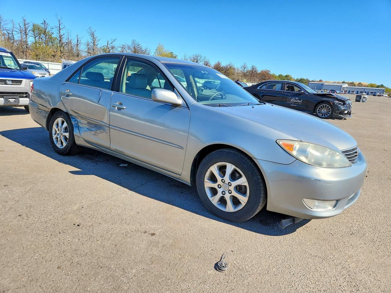 2005 Toyota Camry Xle V6 - Image 4