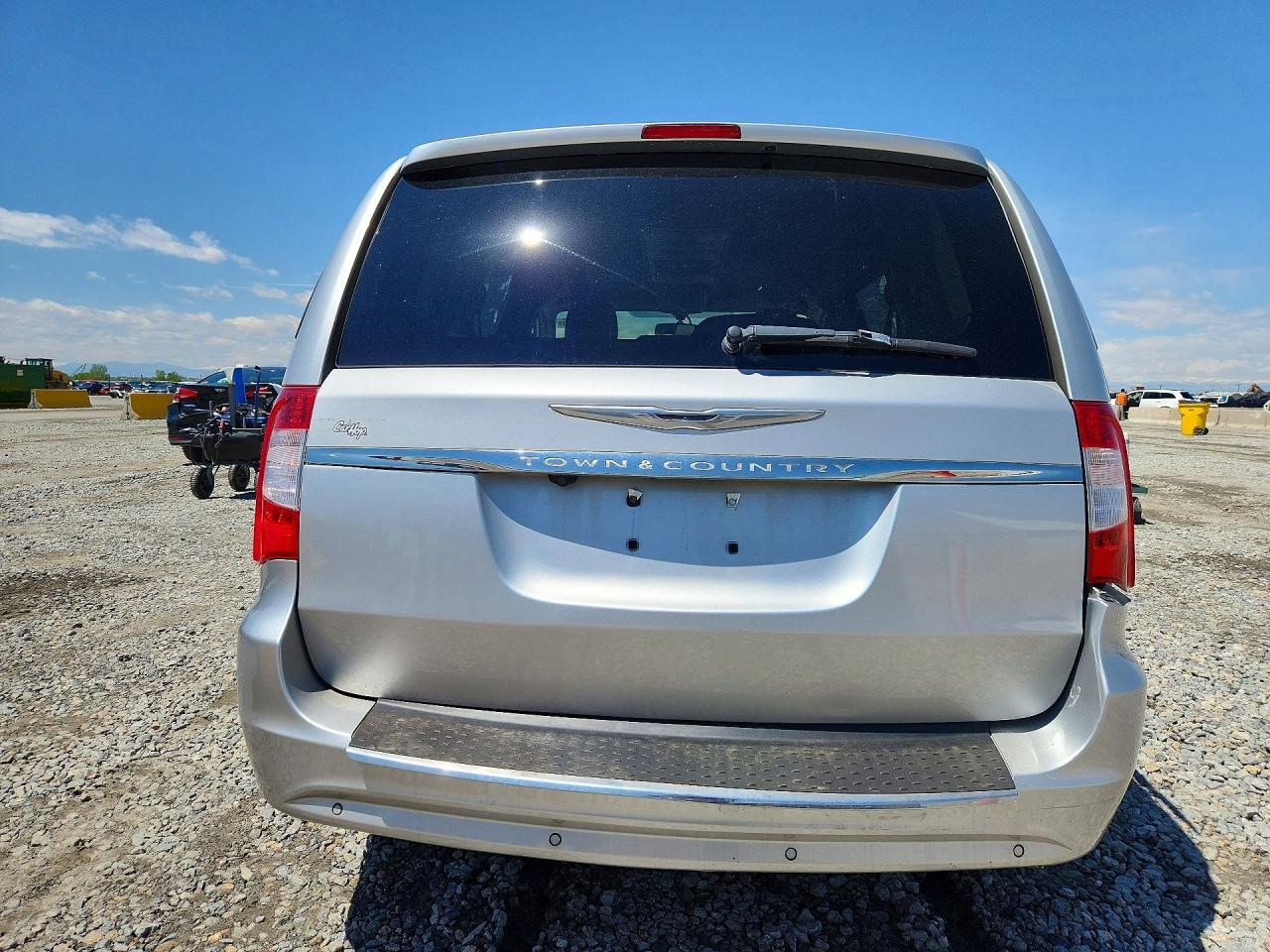 2011 Chrysler Town & Country Touring - Фото 6