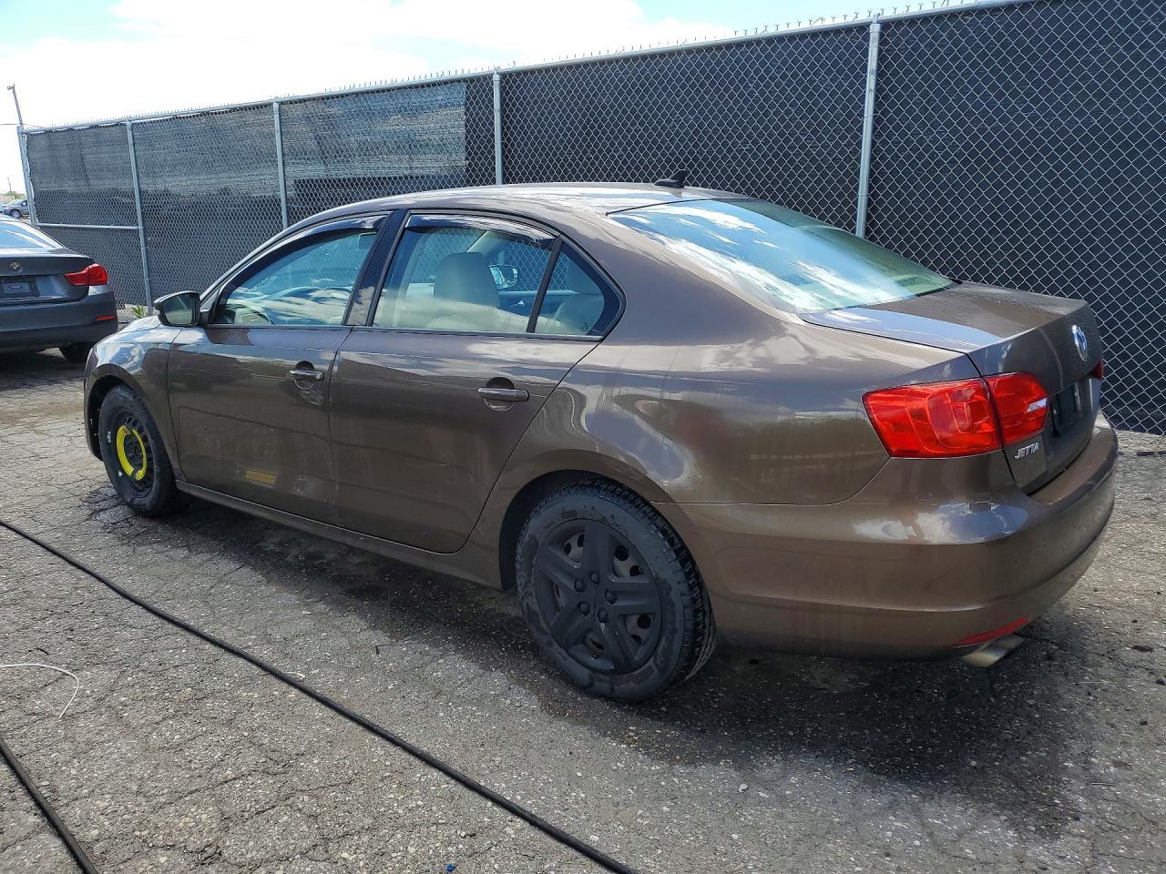 2014 Volkswagen Jetta Se - Фото 2