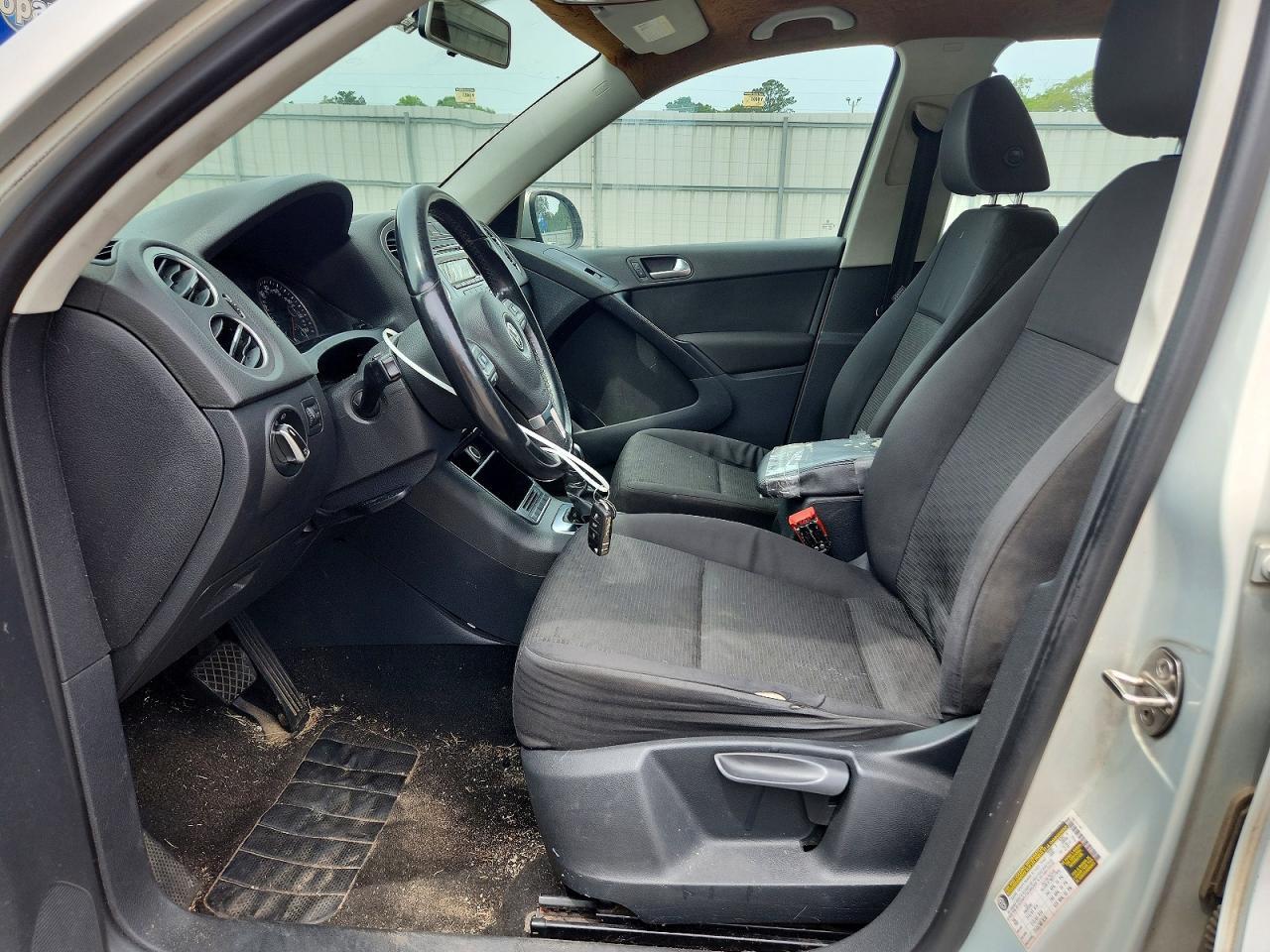 2014 Volkswagen Tiguan S - Фото 7