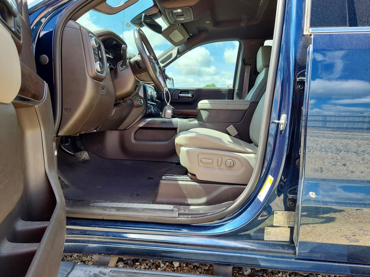 2021 GMC Sierra K1500 Slt - Image 7