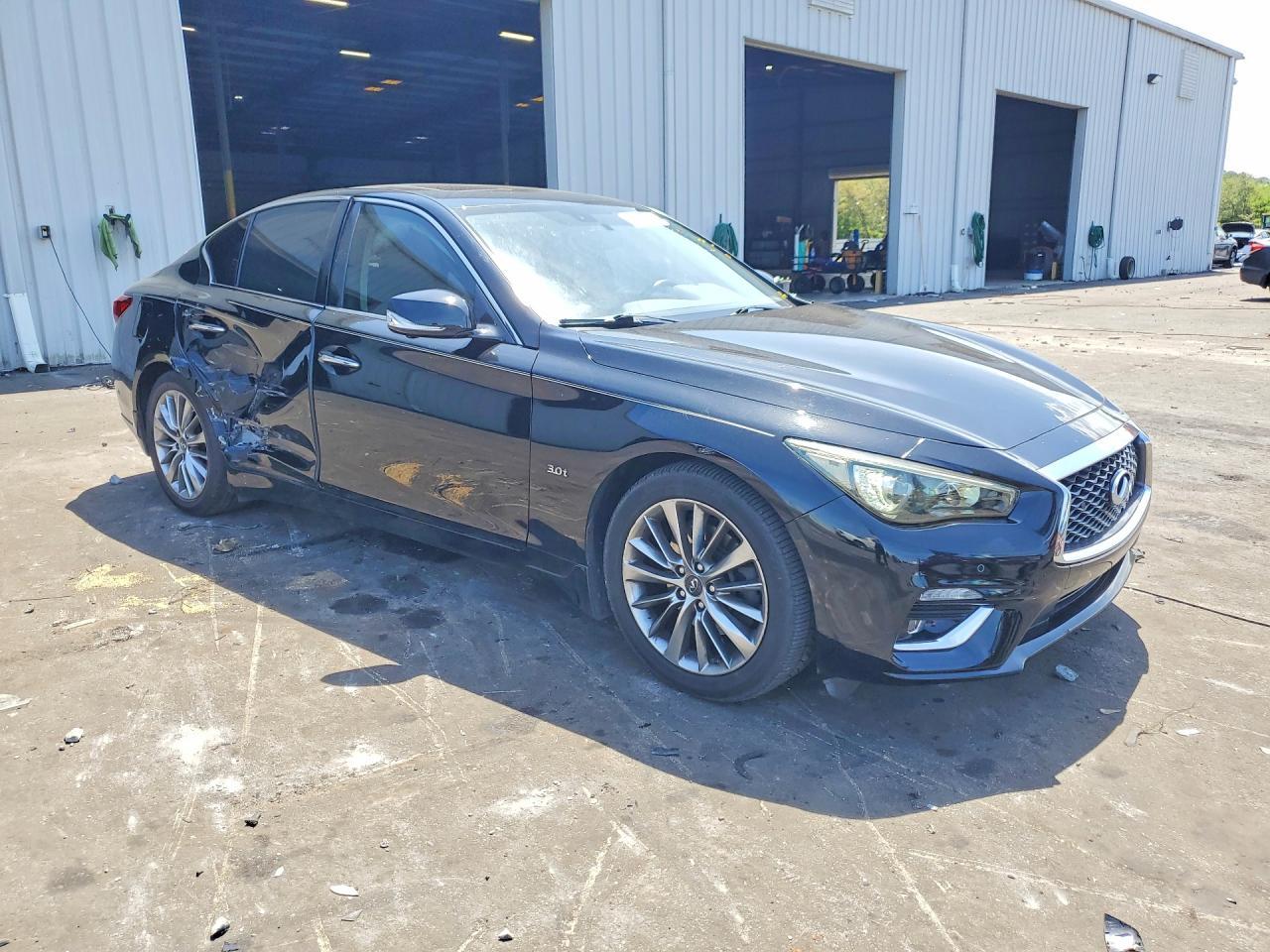 2018 Infiniti Q50 3.0T Luxe - Image 4
