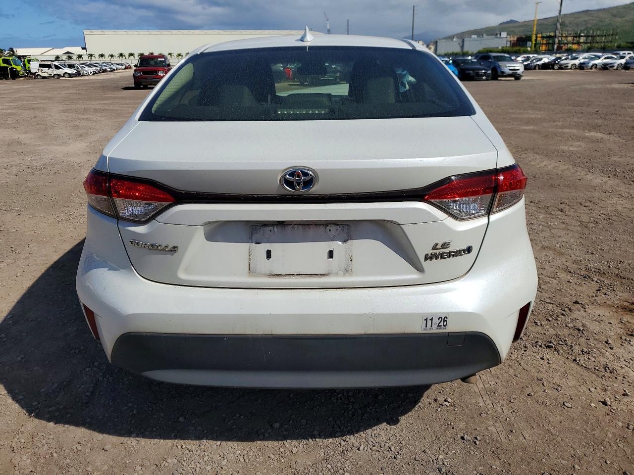 2023 Toyota Corolla Hybrid Le - Image 6