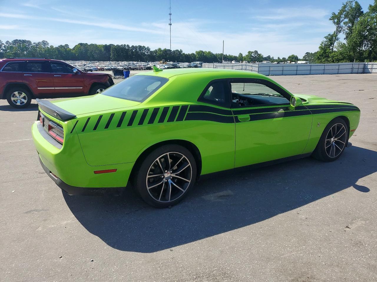 2015 Dodge Challenger R - Image 3