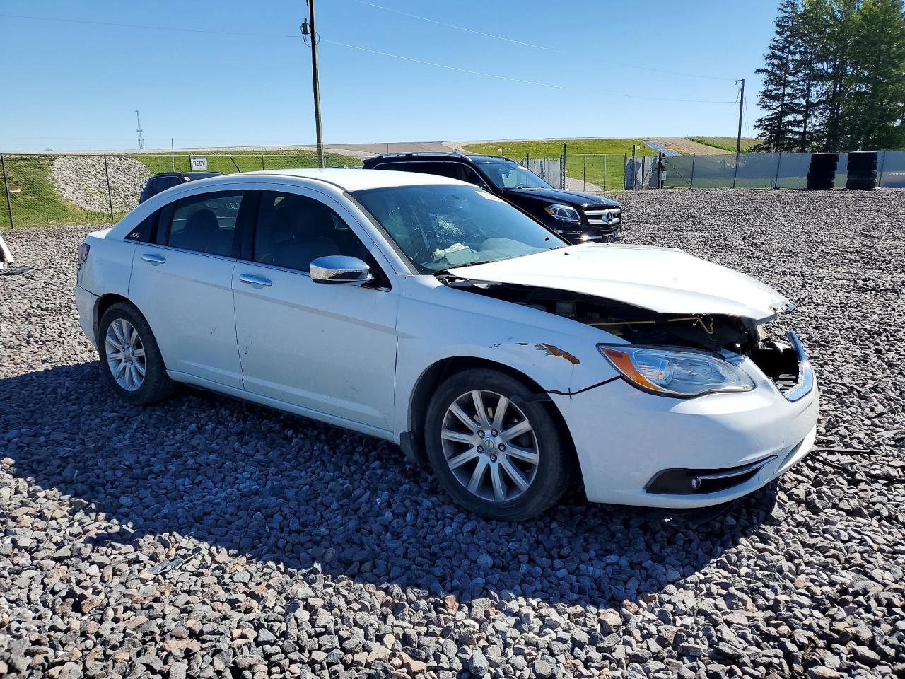 2013 Chrysler 200 Limited - Фото 4