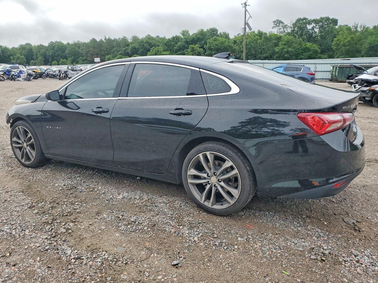 2022 Chevrolet Malibu Lt - Фото 2