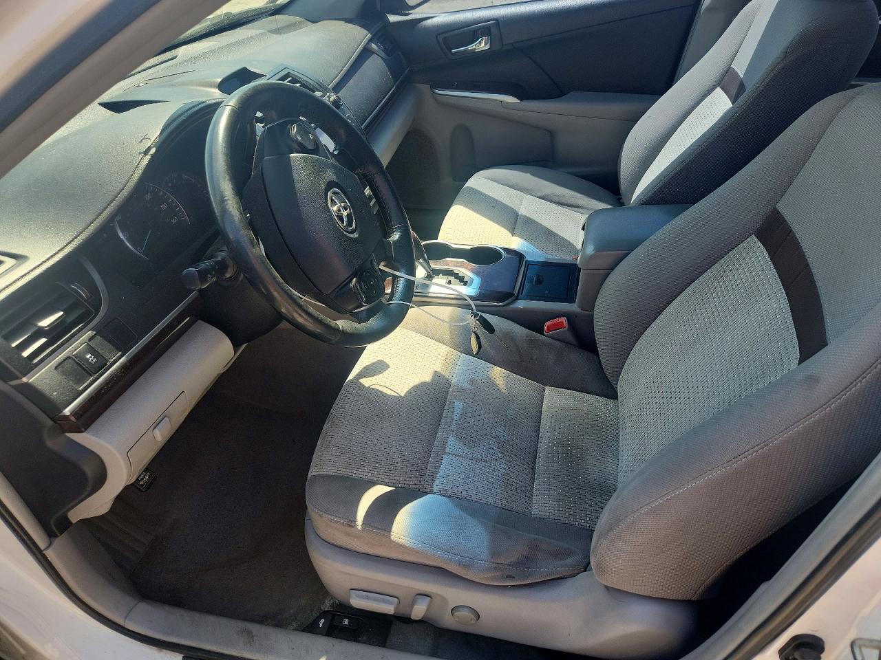 2014 Toyota Camry Xle - Image 7