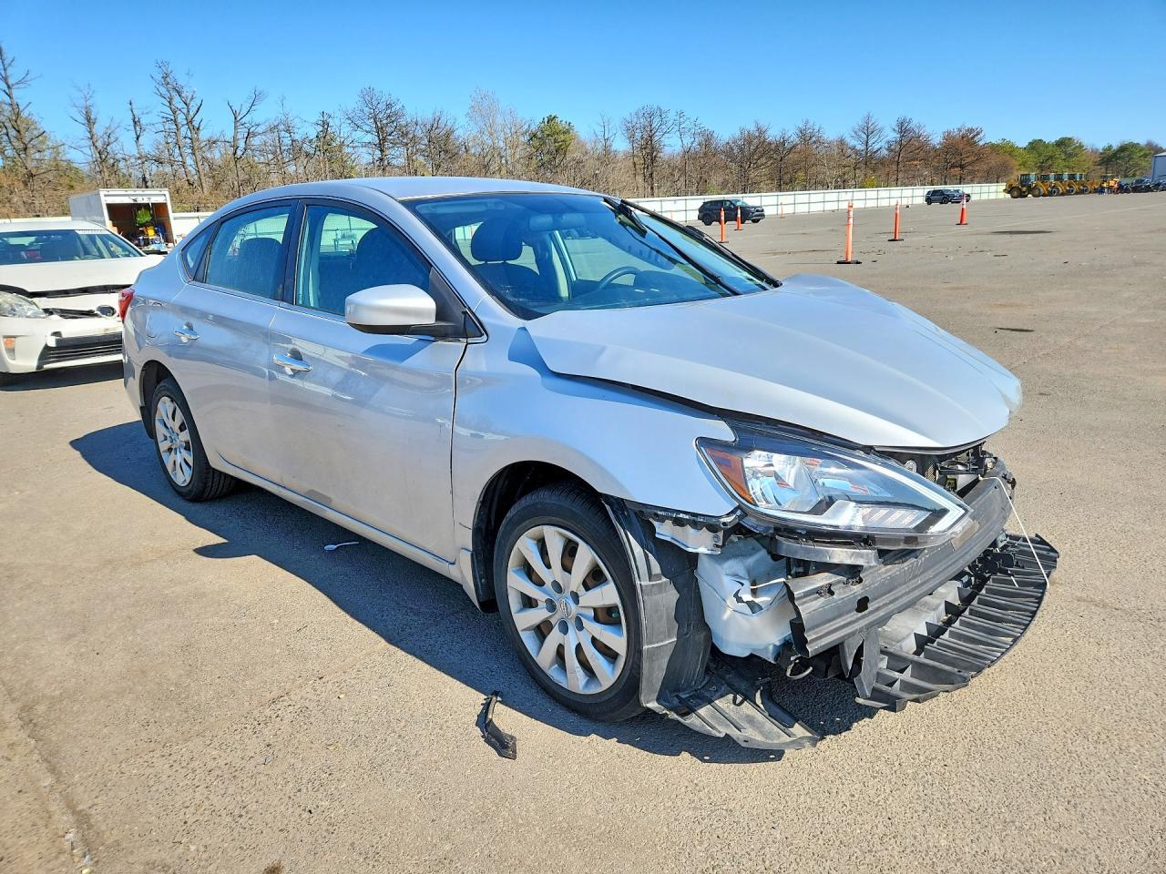 2019 Nissan Sentra S - Фото 4