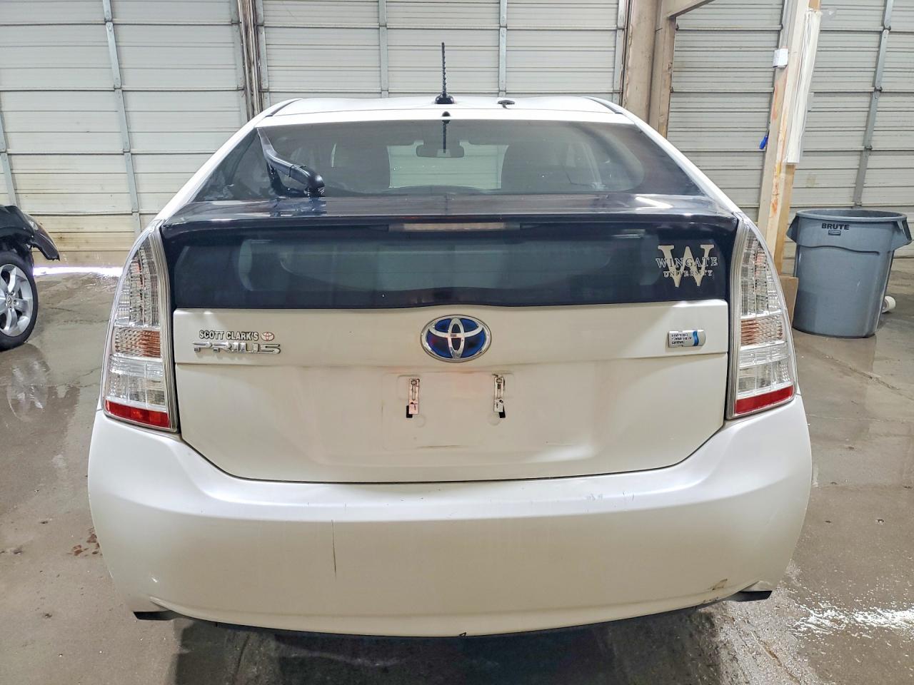 2010 Toyota Prius Iii - Фото 6