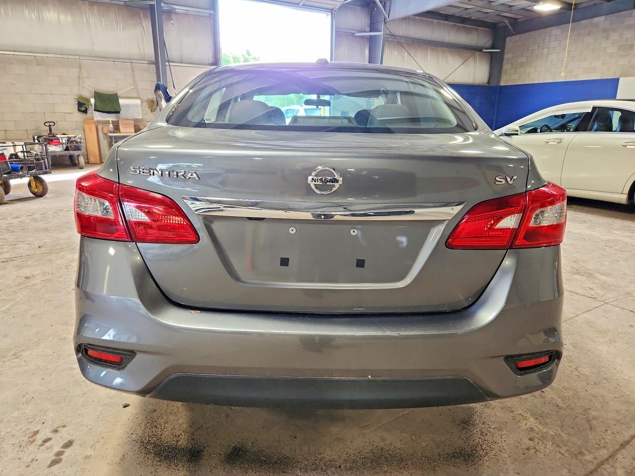 2018 Nissan Sentra Sv - Фото 6