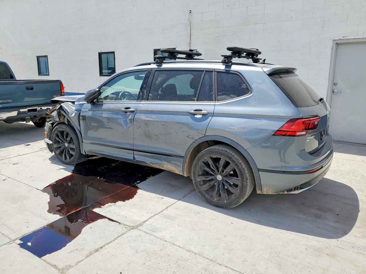 2021 Volkswagen Tiguan Se - Image 2