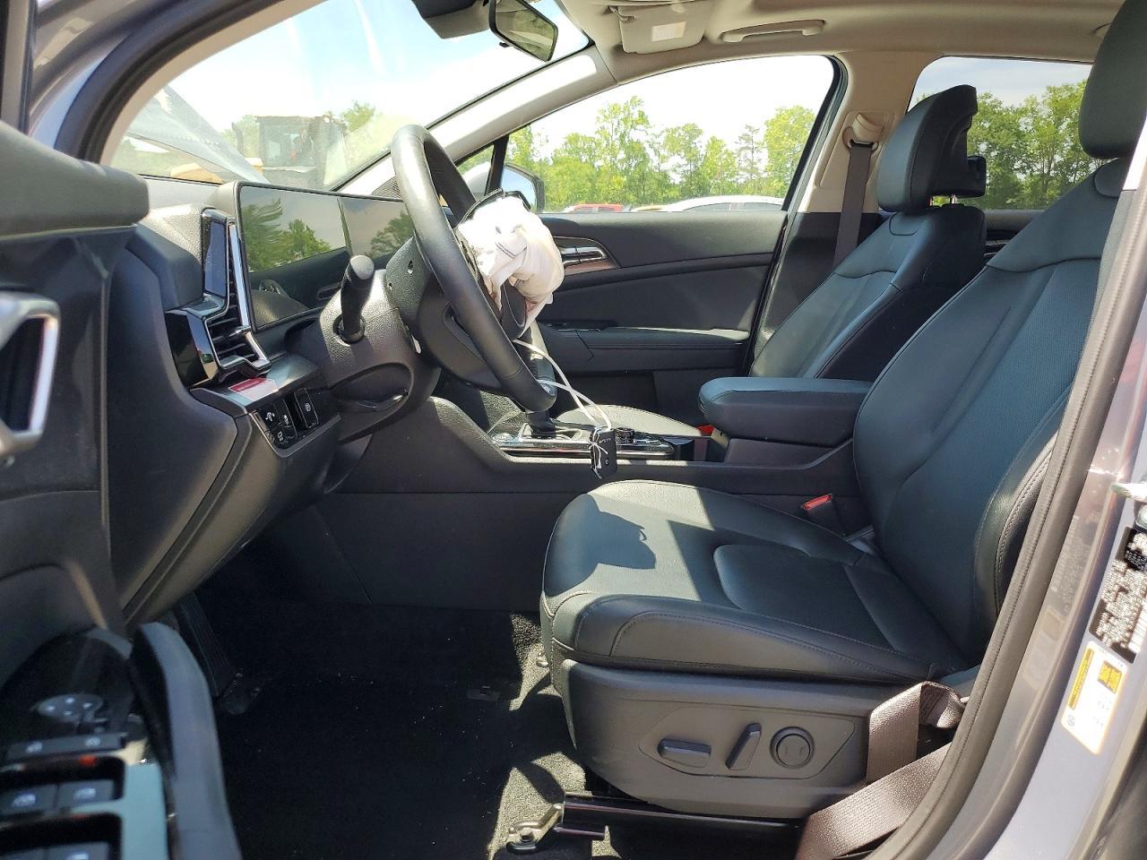 2025 Kia Sportage Ex - Image 7