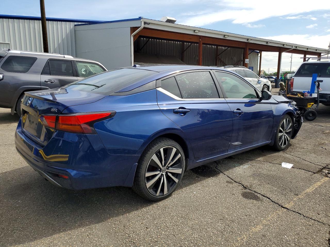 2019 Nissan Altima Sr - Фото 3