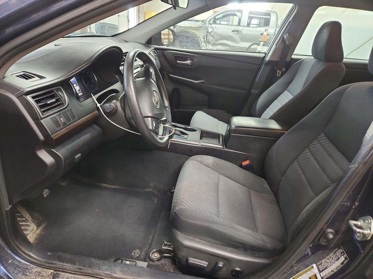 2016 Toyota Camry Le - Фото 7