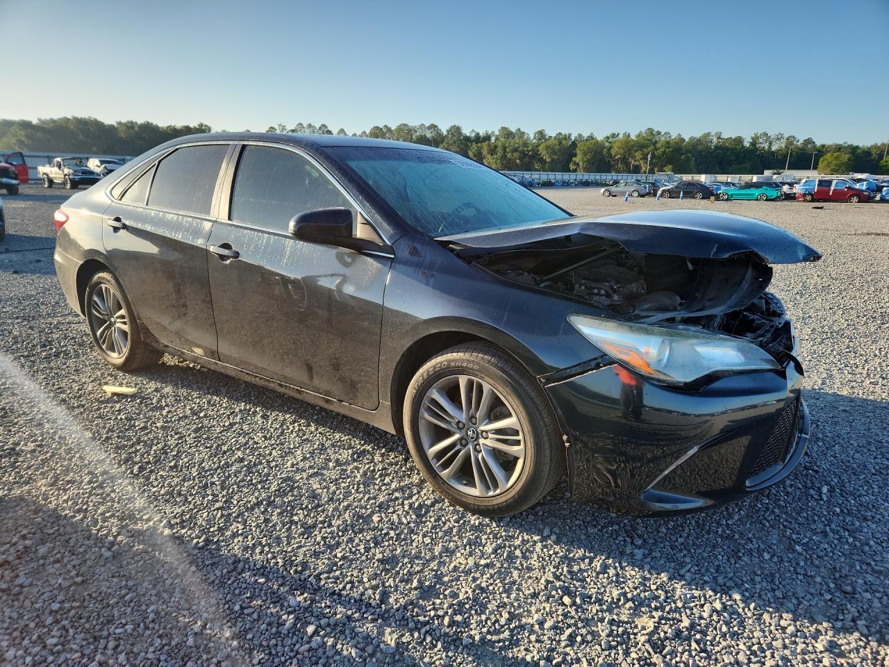 2016 Toyota Camry Se - Фото 4