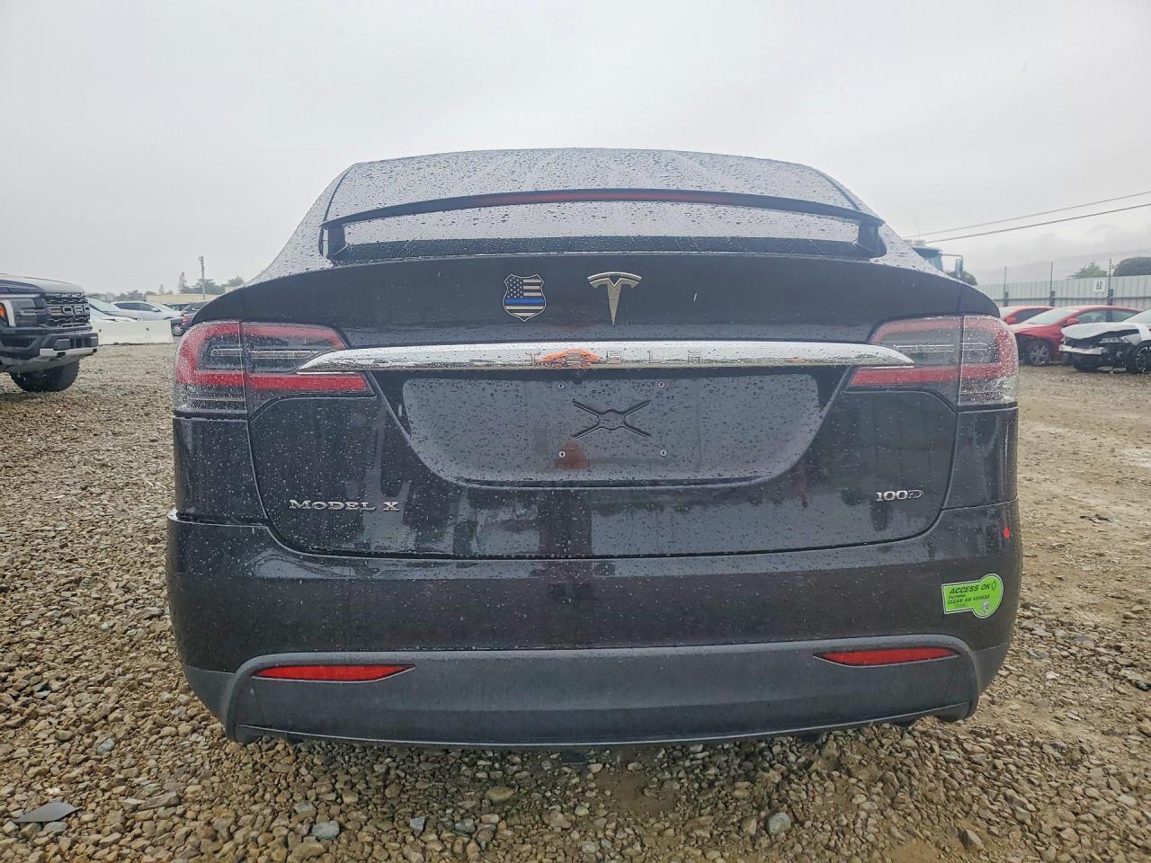 2017 Tesla Model X - Image 6