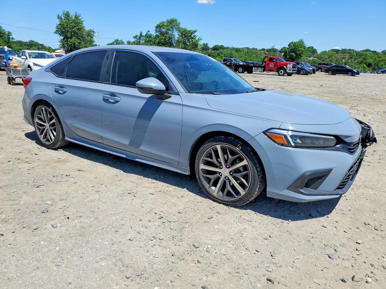 2023 Honda Civic Touring - Image 4