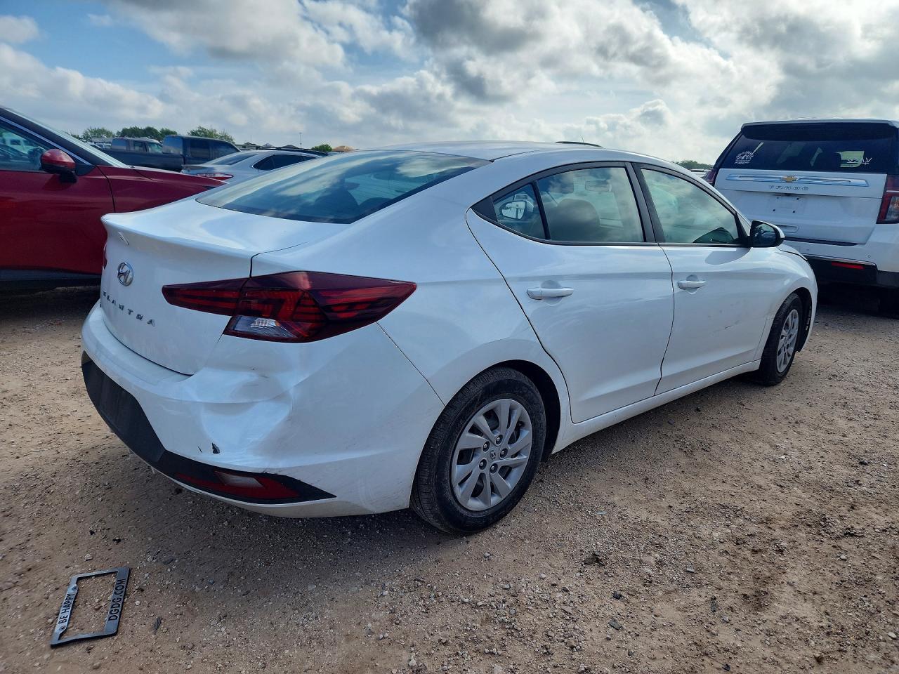 2019 Hyundai Elantra Se - Фото 3