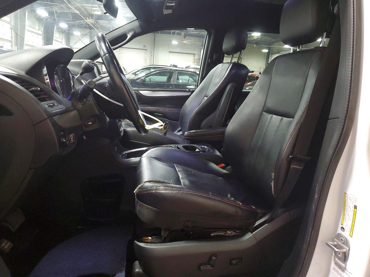 2014 Dodge Grand Caravan R - Image 7