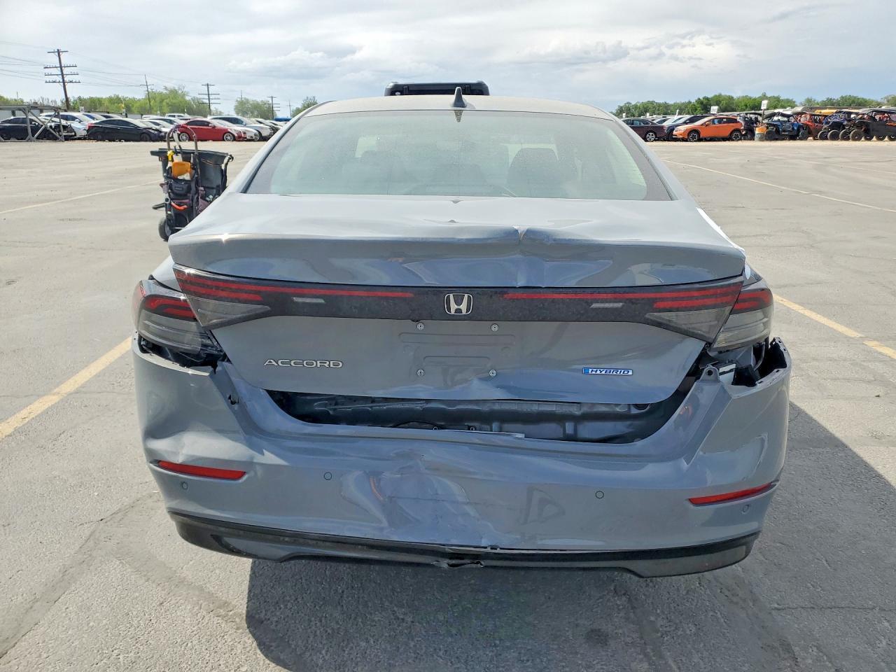 2025 Honda Accord Hybrid Exl - Image 6