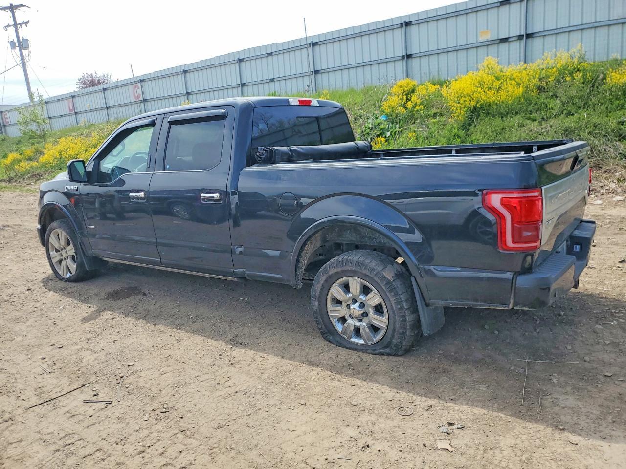2015 Ford F150 Supercrew - Фото 2