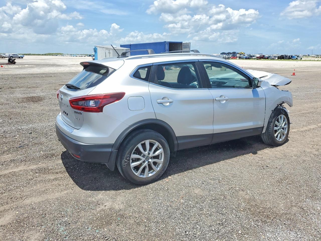 2020 Nissan Rogue Sport Sv - Image 3