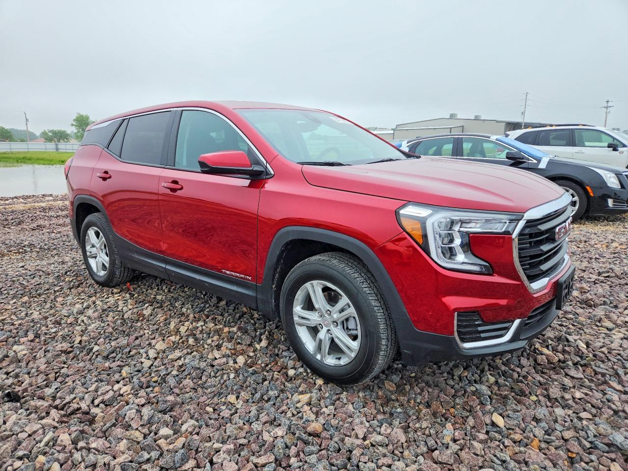 2024 GMC Terrain - Image 4