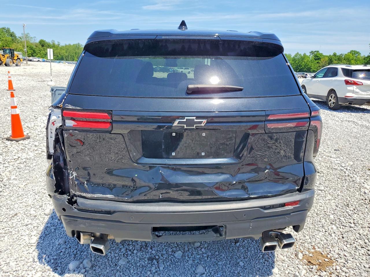 2024 Chevrolet Traverse Ls - Image 6