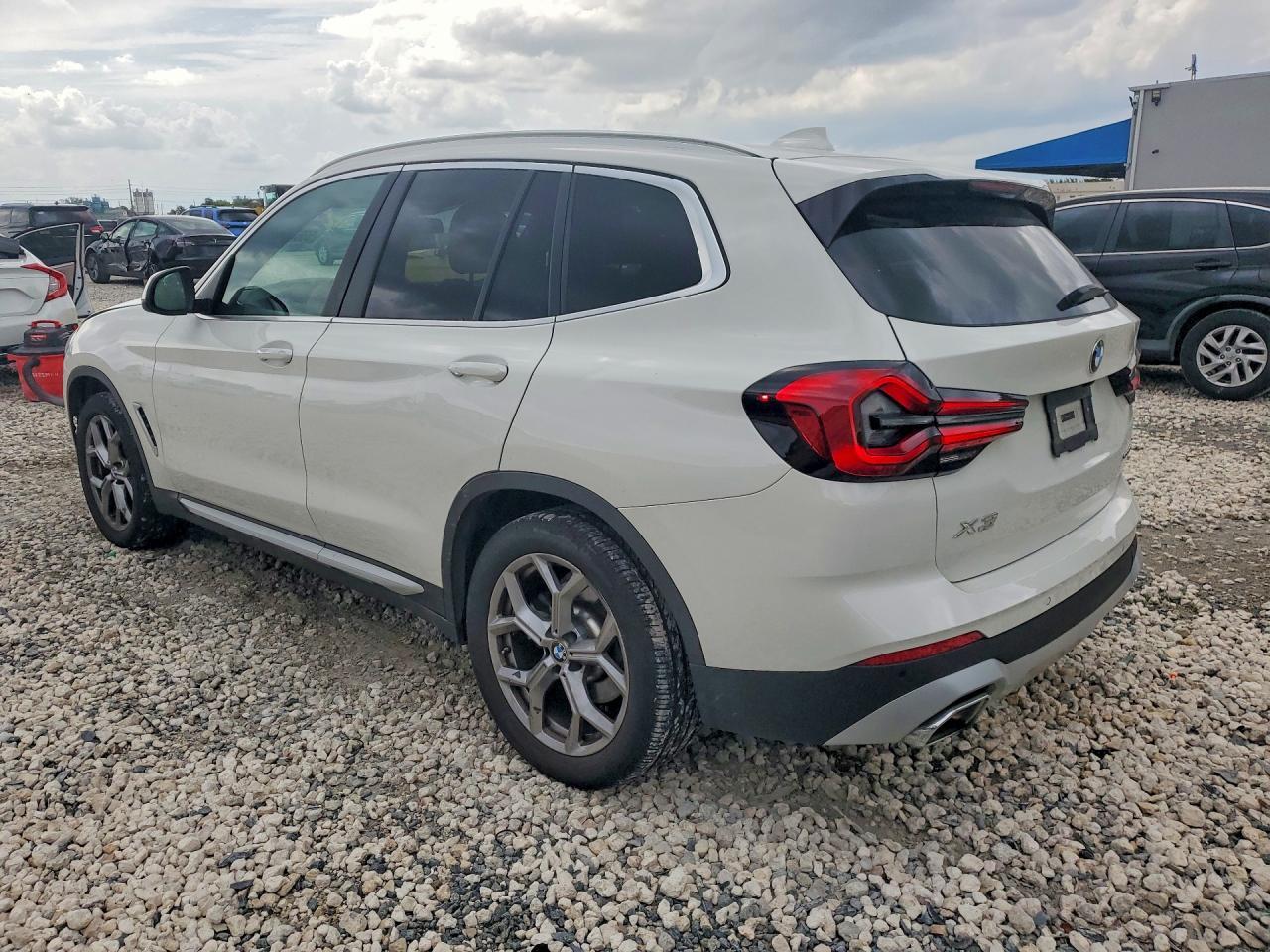 2024 BMW X3 Sdrive30I - Фото 2