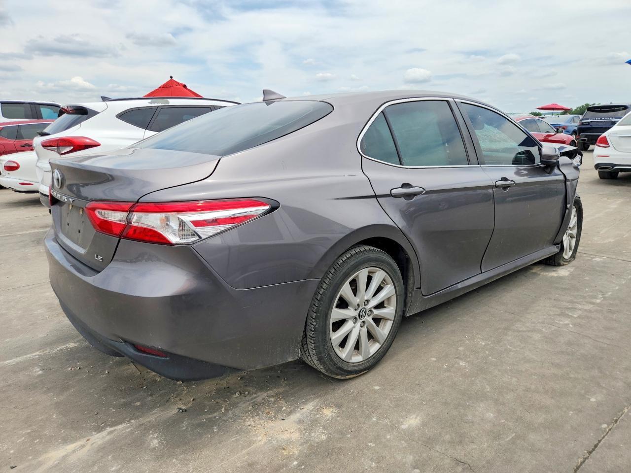 2019 Toyota Camry Le - Image 3
