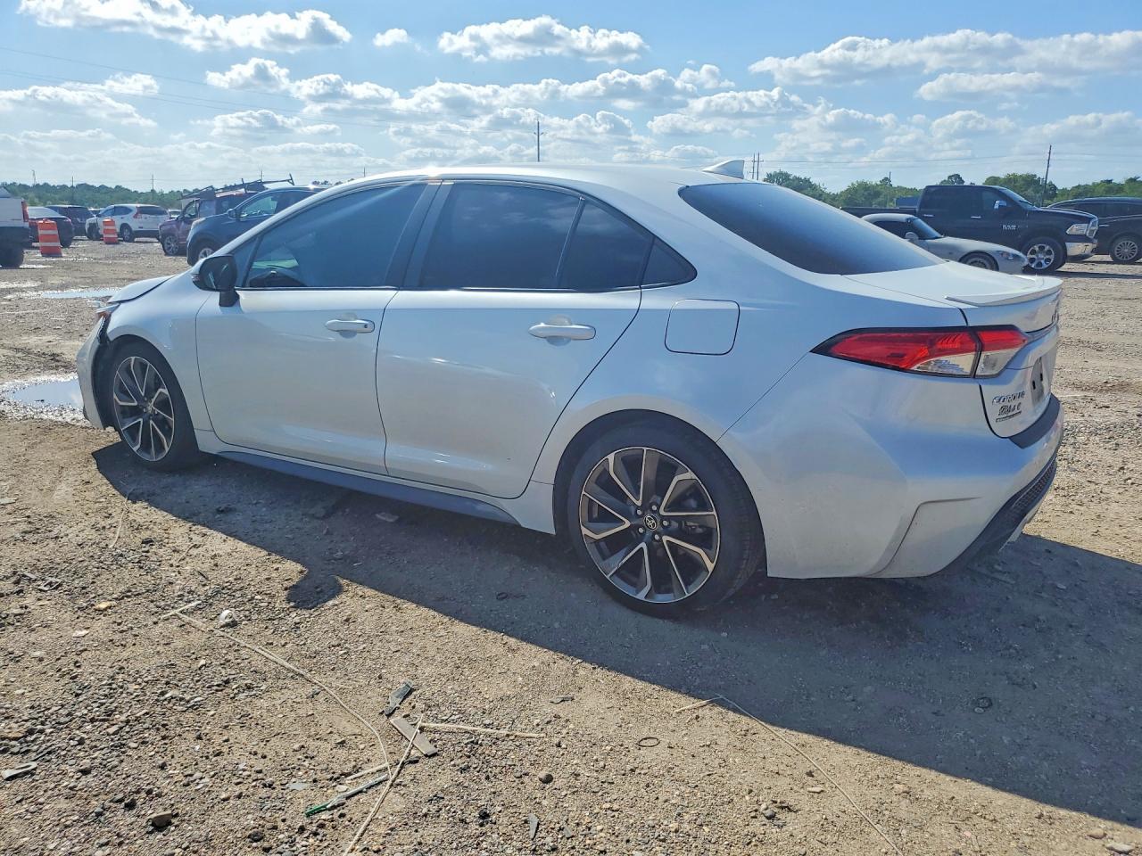 2022 Toyota Corolla Se - Фото 2