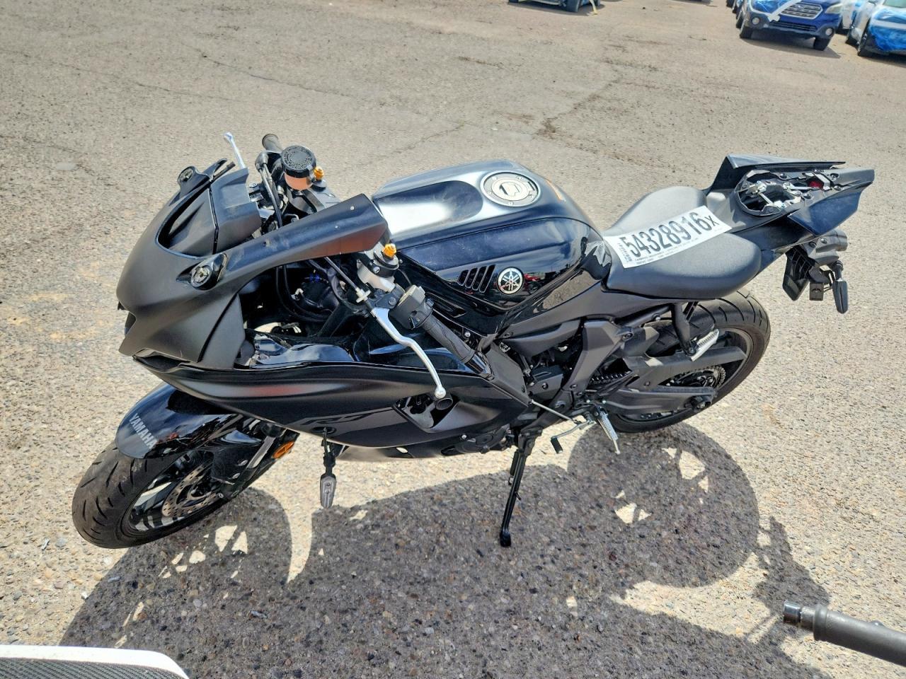 2025 Yamaha Yzfr7 - Фото 3