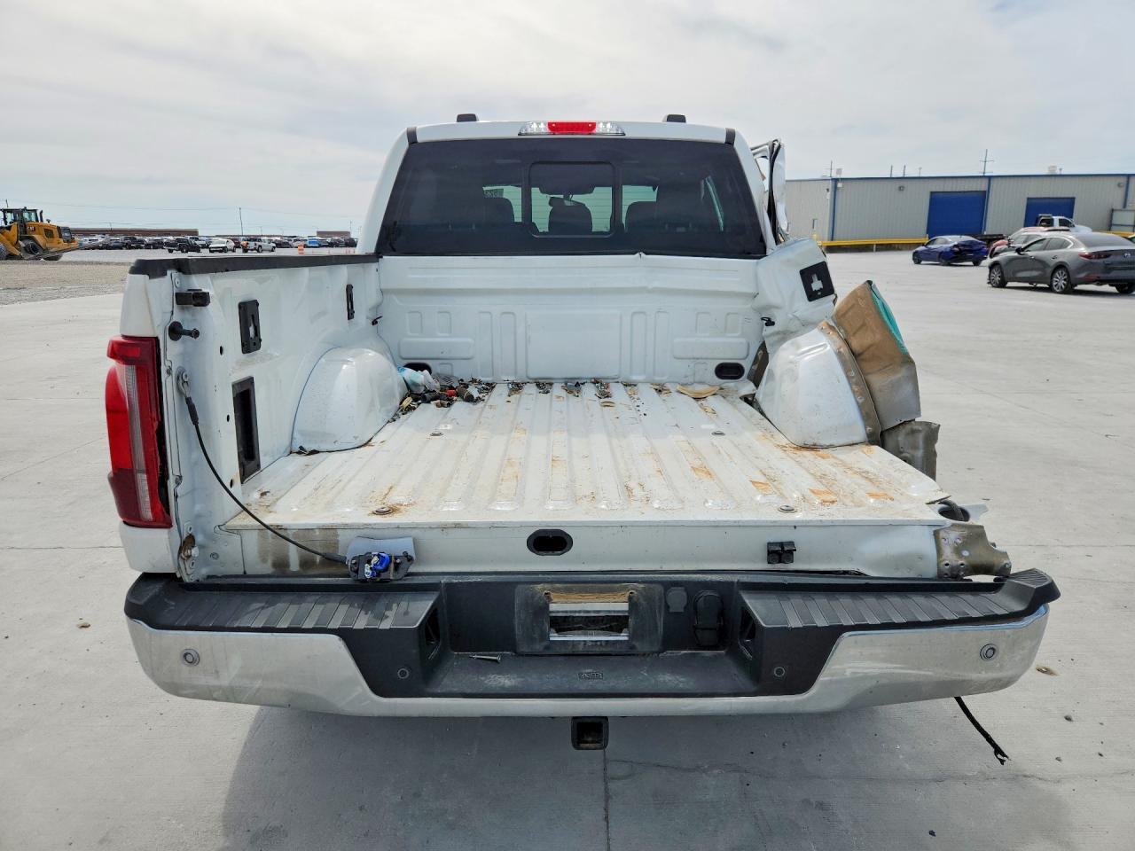 2024 Ford F150 Lariat - Image 6