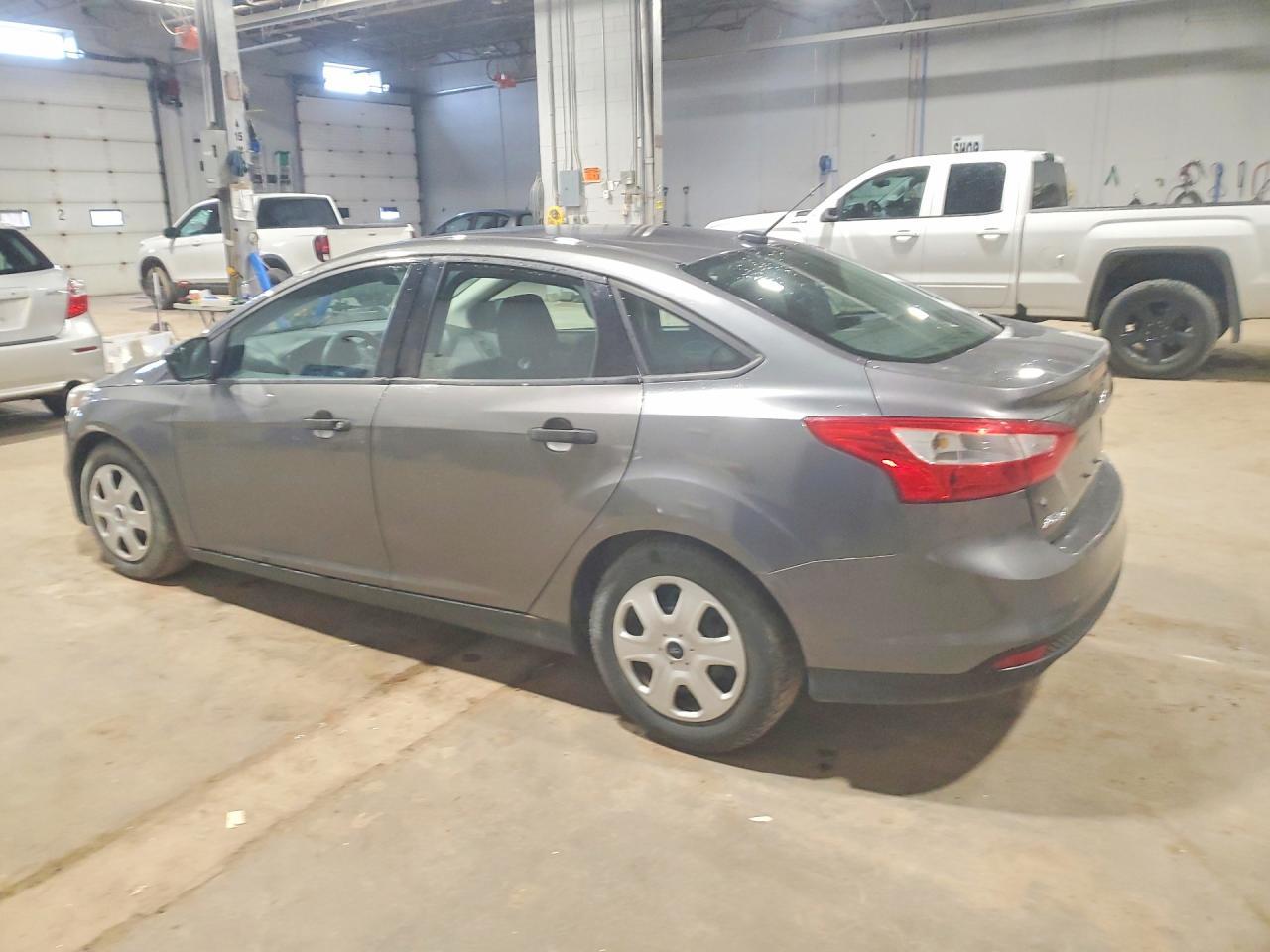 2014 Ford Focus S - Фото 2