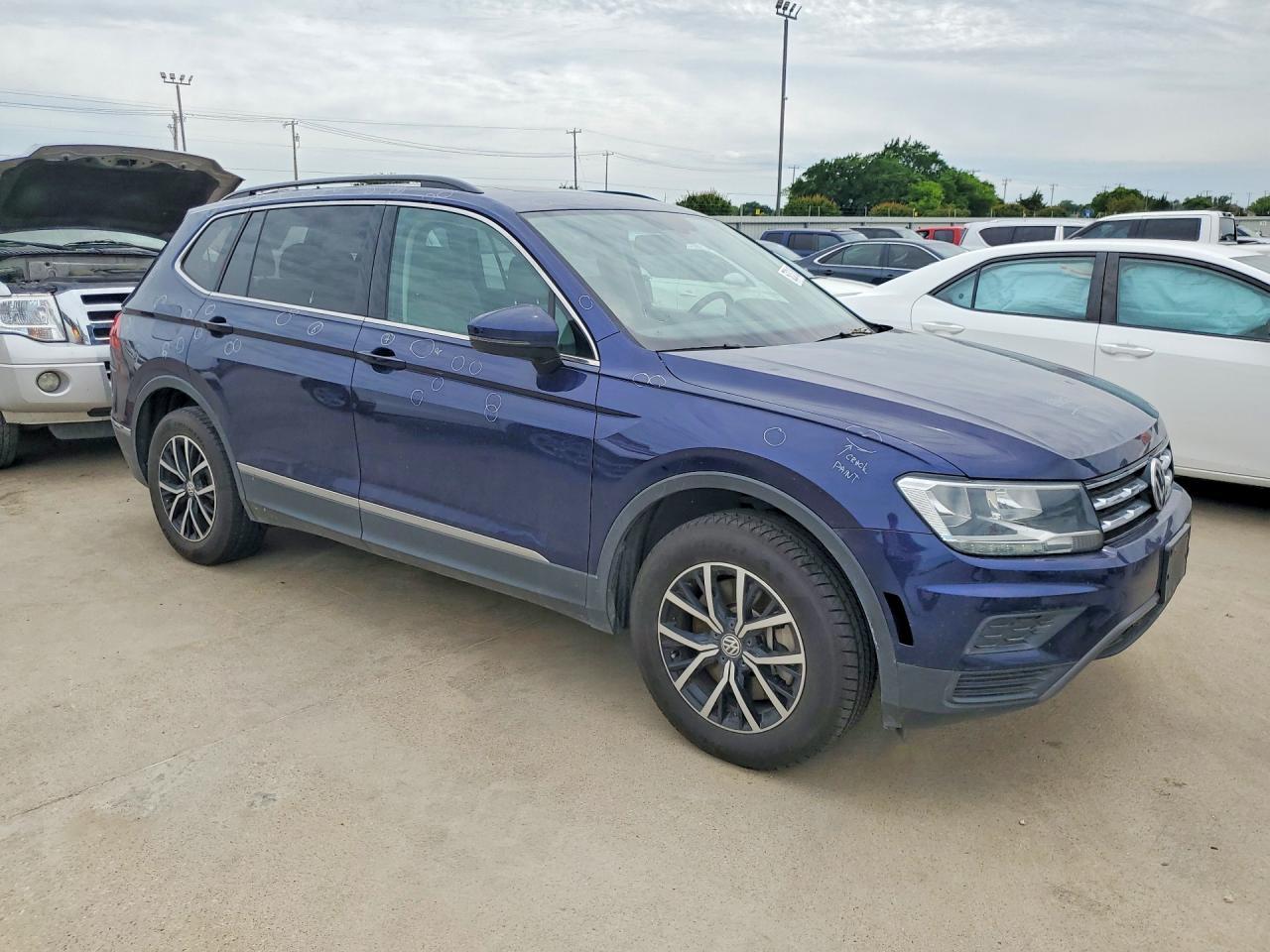 2021 Volkswagen Tiguan Se - Фото 4