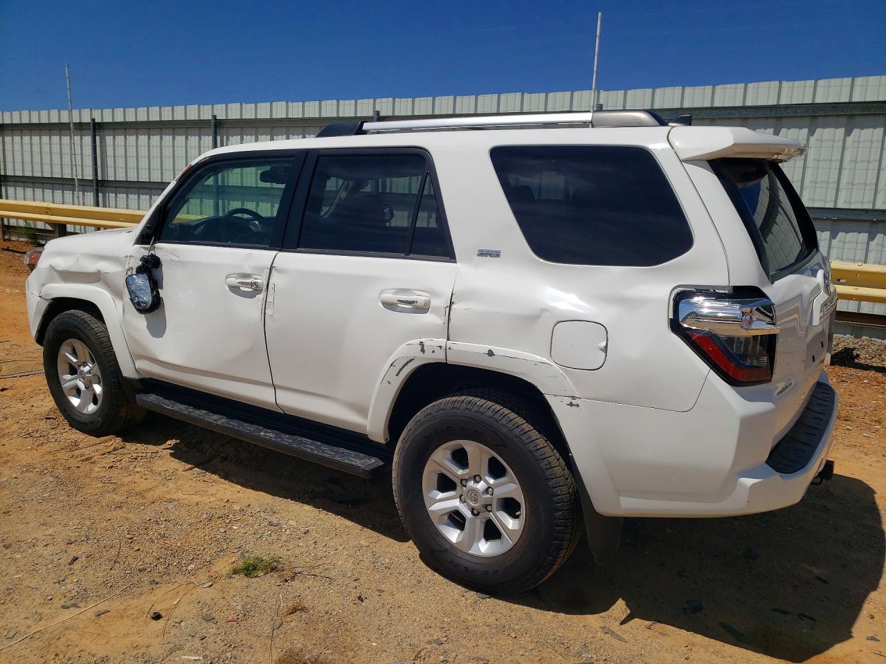 2020 Toyota 4 Runner Sr5 - Image 2